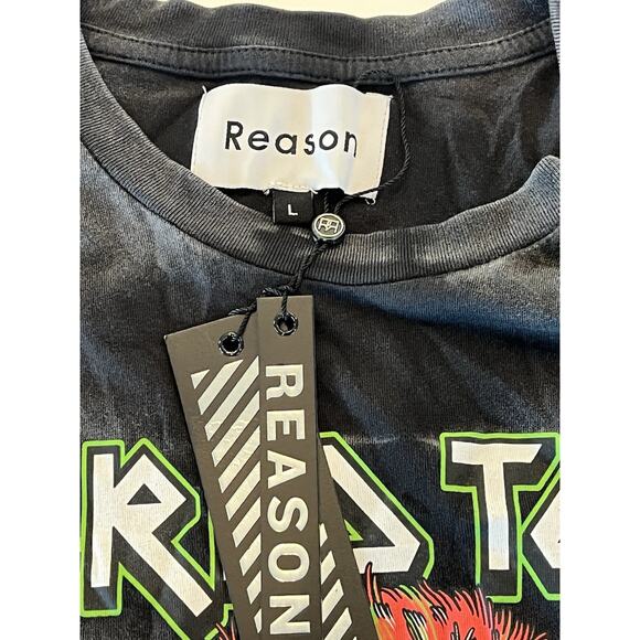Reason World Tour SZ L Black Graphic T-Shirt NEW Neon Spray Paint Effect Unisex - Picture 3 of 9